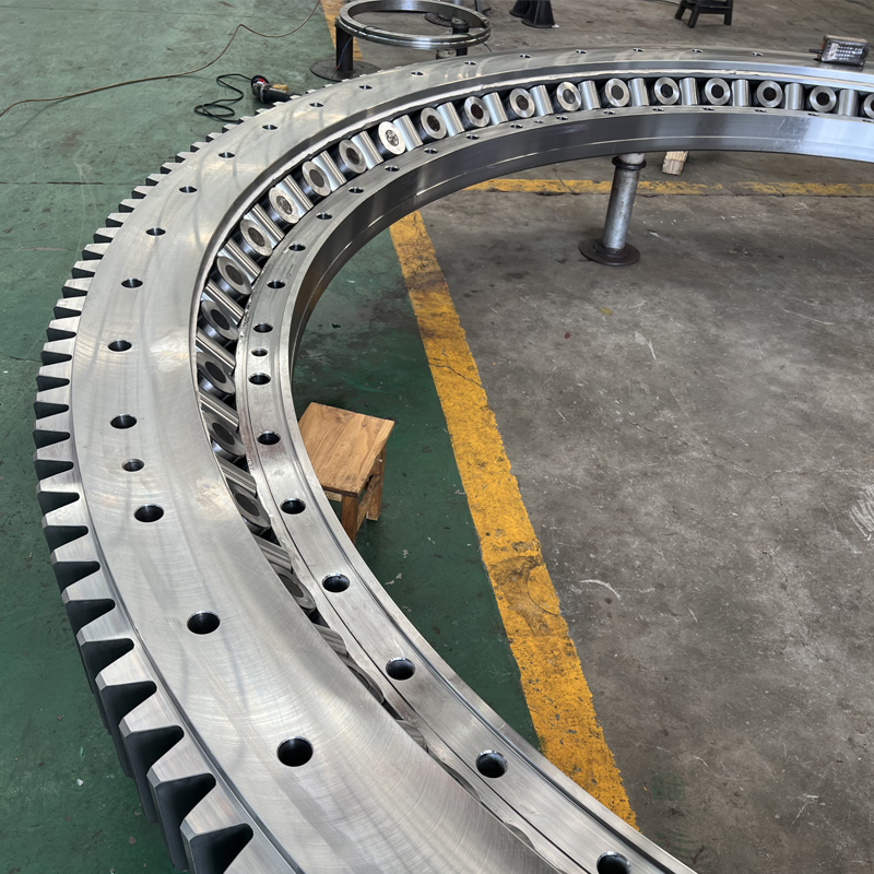 Cross-Roller-Slewing-Bearing